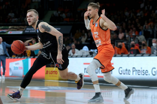 是一次简单 是一次简单