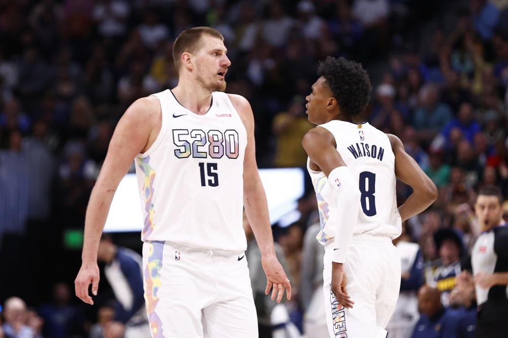 日本队显得 日本队显得